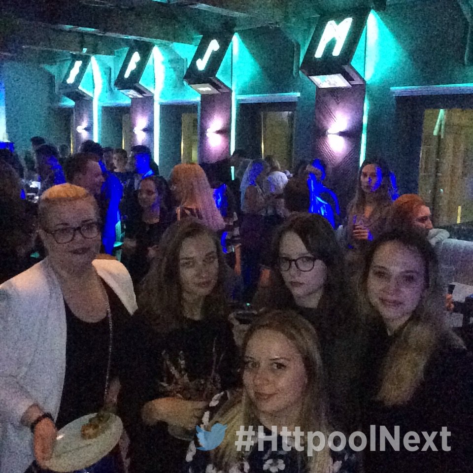 140 символов tweet media