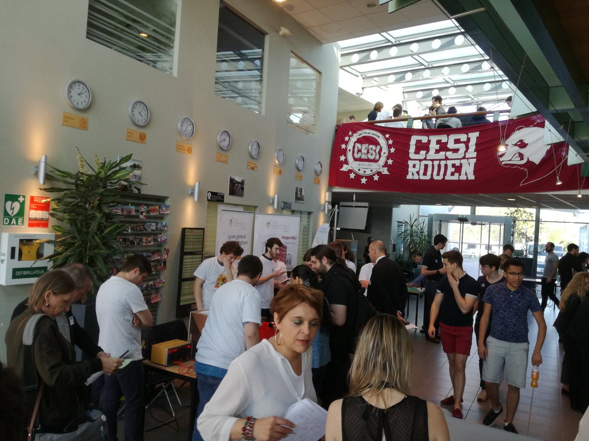CGaillardMSA's tweet photo. #OlympiadesSI C est parti pour la finale de l @acrouen  au @Cesi_Rouen. Inventer, expérimenter et innover... Des idées ils en ont les lycéennes et lycéens de l académie de #Rouen 👍👍👏👏 https://t.co/5Km65IWvv9