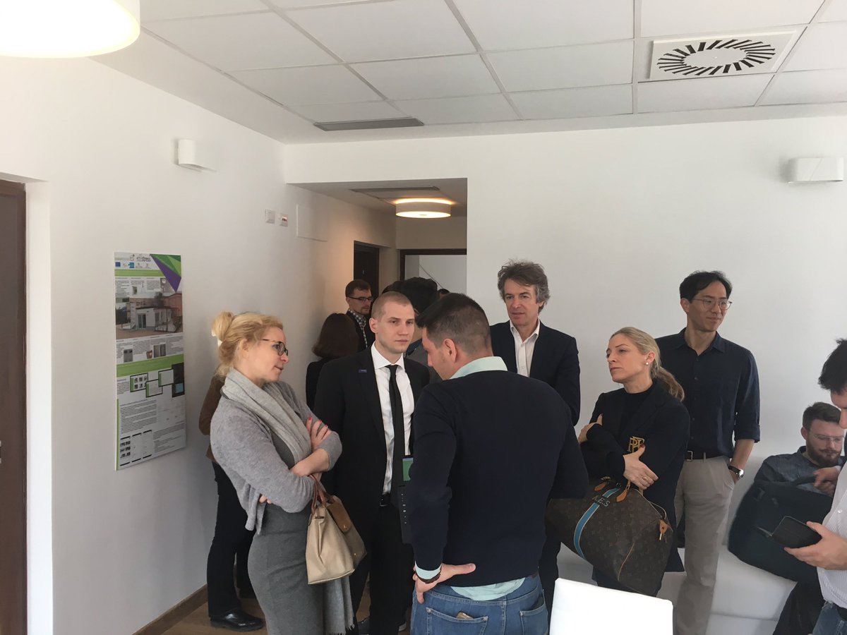 IuorioM's tweet photo. #biat2018 delegazione da Francia, russia, Polonia e Corea del Sud a scoprire Nzeb di @StressScarl e @UstaUnisannio #sharingtechnology https://t.co/junlvsXvYN