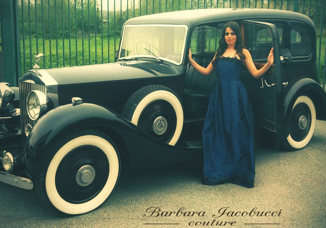StyleBookModa's tweet photo. #Shooting prima della #sfilata di #BarbaraIacobucciCouture al 3º Fashion for Women. Segui su Facebook: https://t.co/qQMawpP92F @Barbara32537729 https://t.co/k9zcoDoMcQ