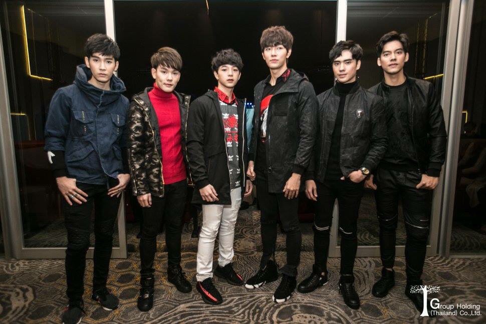 Patricai_som's tweet photo. Miss you so much. 🌙🌕🌛#2Moonstheseriesss2 #2moons #6moon #บาสเด็กอัวนที่แท้จริง #kimmon #ขุณขิมมอญ #gxxod4 #เต้ติสชีวิตโลเทค #อะไรอะไรก็ตี๋ #พี่เตอร์สินกำ https://t.co/LMVC9WGYOY