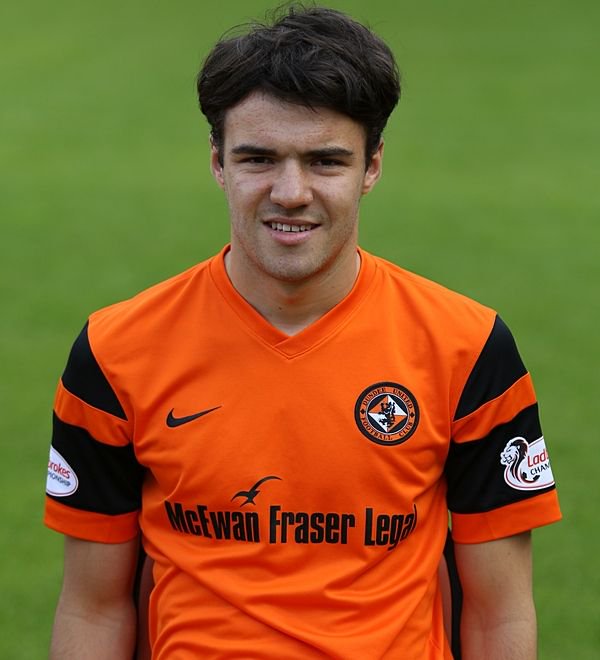 ArabArchiveDUFC's tweet photo. With his substitute appearance on Tuesday night, @ScottFraser_ played his 100th game in a @dundeeunitedfc shirt. #ArabArchive #Milestones https://t.co/Dd0ODunlA4