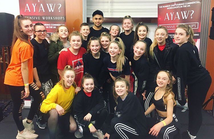 TeamSDC's tweet photo. The amazing @siscogomez!!! Thank you so much for an amazing masterclass - all learnt so much from you and feeling totally inspired!! 💥🙌🏻 #Talent #Masterclass #Workshop #SiscoGomez #TeamSDC #SDConTour #Liverpool #AlwaysLearning #AYAW #Intensive https://t.co/ueiql7FD9Y