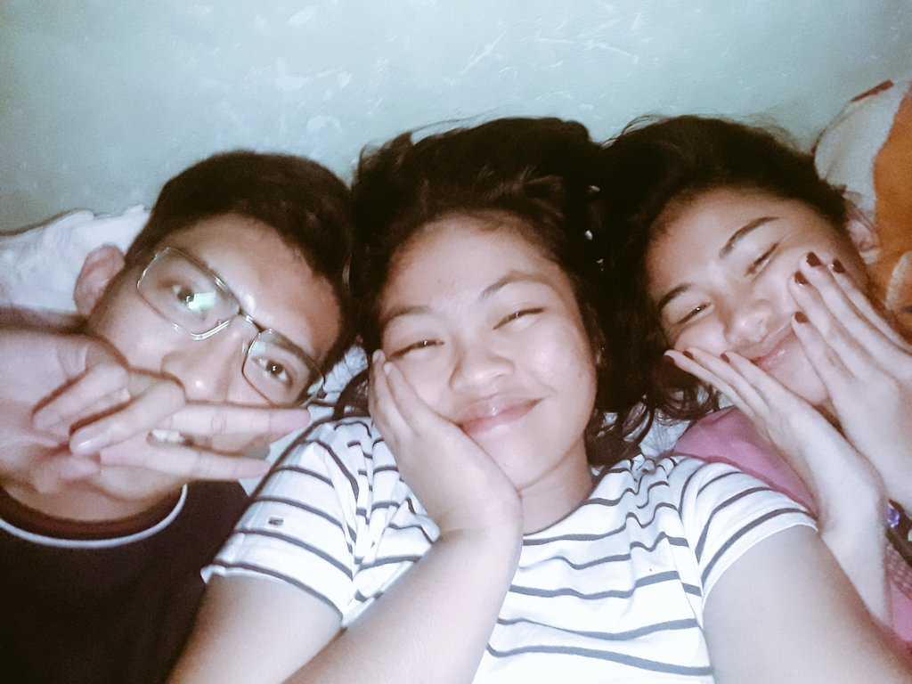 regxzs's tweet photo. great moments with not so great ppl 🙄🙄🙄 @donchockchock @chyrelljustchy @kiaradabish hahahahahahahaha !!! https://t.co/QePOxhoYON