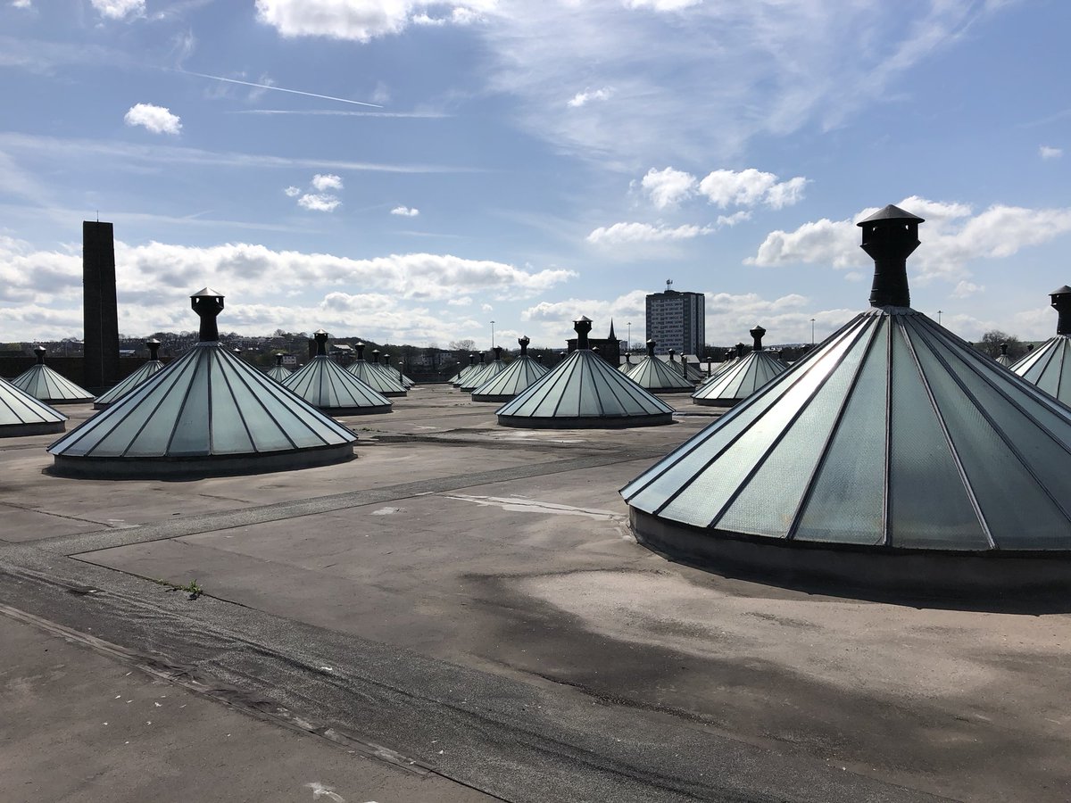 ollywainwright's tweet photo. Amazing to see inside Temple Works in Leeds, the largest indoor space in the world when it was built in 1836. Is used to have sheep grazing on the roof, with their own hydraulic lift (until one fell off). Recently acquired by CEG, it finally looks to be in safe hands 🤞🏻 https://t.co/JWQ8boNjQ6