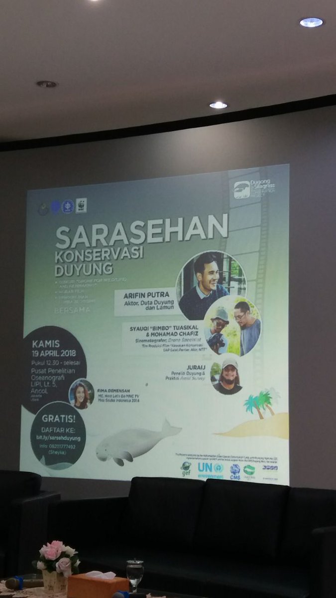 Kak <a href="/arifinputra/">Arifin Putra</a> sebagai Duta Duyung dan Lamun, lagi di Sarasehan Konservasi Duyung. Semangat Kak!