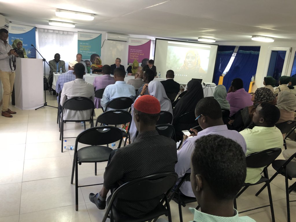 Arshad_KE's tweet photo. Peace building fund project on youth political empowerment launched in Mogadishu today. The project seeks to promote youth participation in peace building and conflict resolution in the country. @UNFPA_SOMALIA @UNHabitat_Som @UNdeClercq @ypeer_somalia https://t.co/SePkKWzGcJ