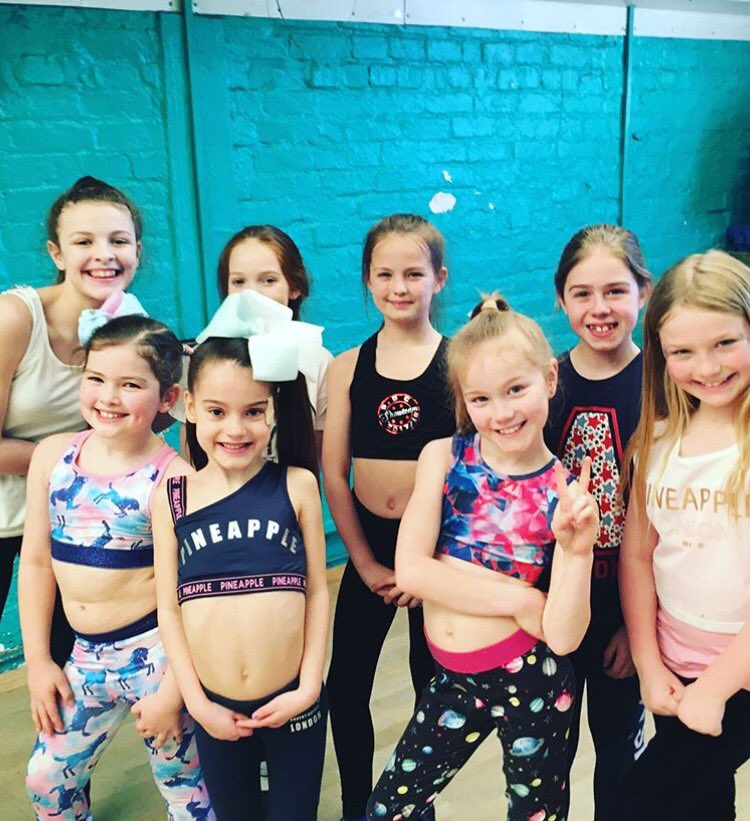 TeamSDC's tweet photo. Musical Theatre workshop with our super talented Ellie-Jo Pratt last week!! Ellie is currently studying a musical theatre BA hons in Blackpool and hopes for a career in performance and entertainment. Well done everyone - lots of hard work and another fab day!!🌟#MusicalTheatre https://t.co/3JEUMv7krM