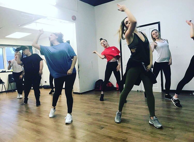 TeamSDC's tweet photo. Lovely to have our girl back from London and teaching senior commercial last week!! Thank you for a great lesson Cesca - love having you home!! 👏🏼❤️ #Commercial #Teacher #Dancer #HomeFromHome #London #TeamSDC #SDCFamily https://t.co/jUnsBRXffL