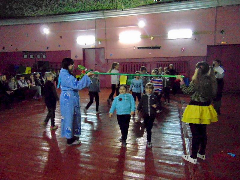 MC_Azimut's tweet image. ИГРОВАЯ ПРОГРАММА «ВЕСЕЛАЯ НЕРАЗБЕРИХА» #ПМЦ_Азимут 
#ВесенняяНеделяДобра center-azimut.tls.muzkult.ru/news_article/4…