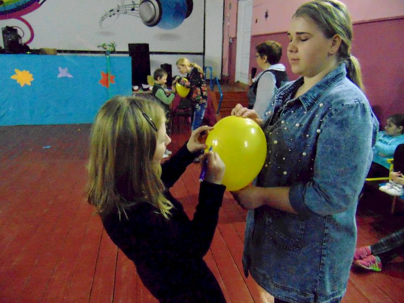 MC_Azimut's tweet image. ИГРОВАЯ ПРОГРАММА «ВЕСЕЛАЯ НЕРАЗБЕРИХА» #ПМЦ_Азимут 
#ВесенняяНеделяДобра center-azimut.tls.muzkult.ru/news_article/4…