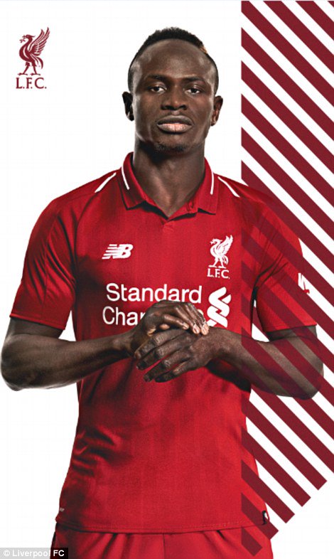 AnythingLFC_'s tweet image. What do we think of the new kit reds? 🔴 #LFC
