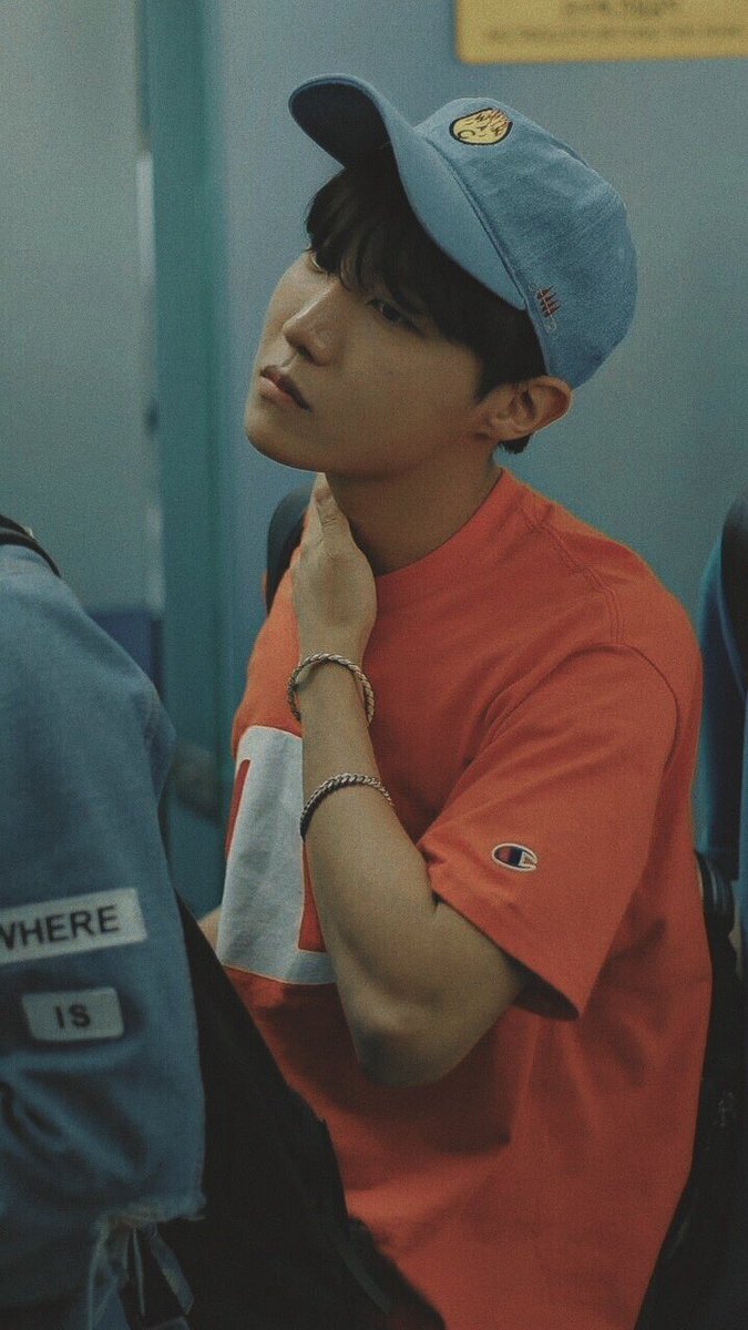 hoseokdetail's tweet photo. https://t.co/WfaV86QvMx