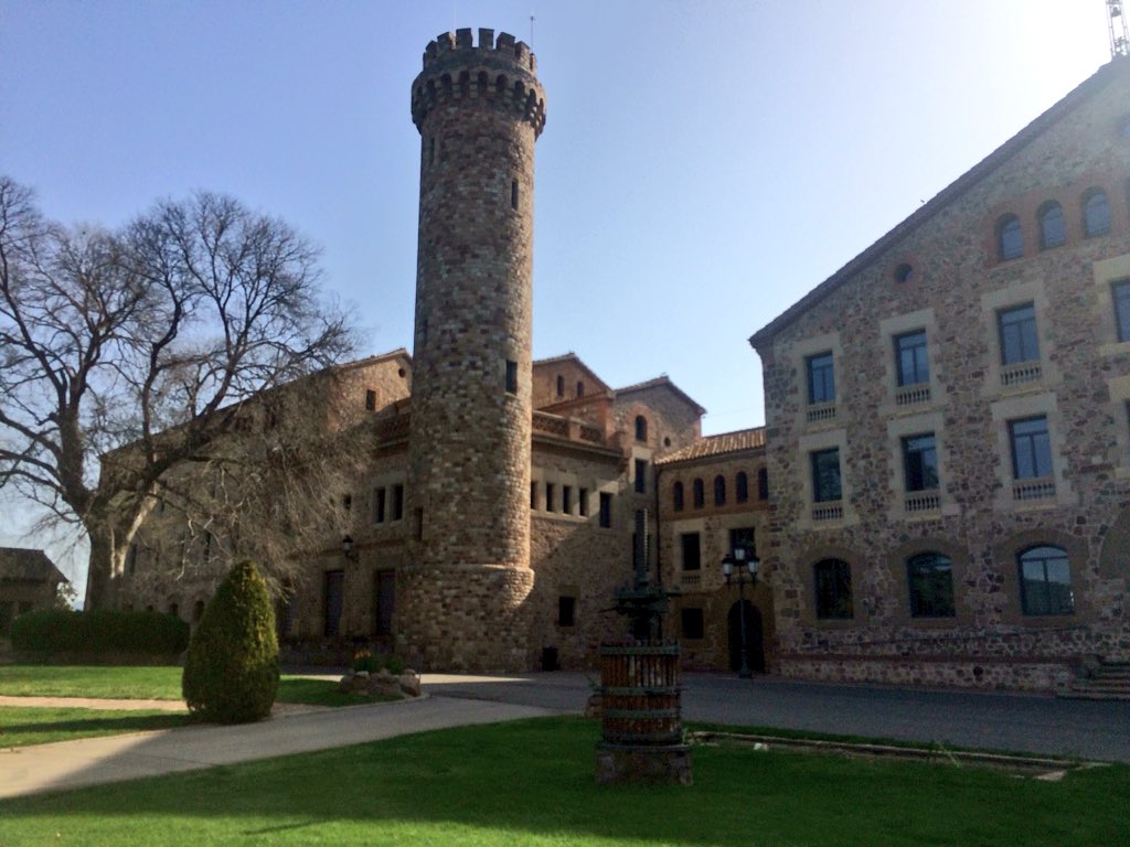 ConchaAvila's tweet photo. #TorreMarimon #IRTA #ALIBER2018 https://t.co/vXGzc1Qm2e