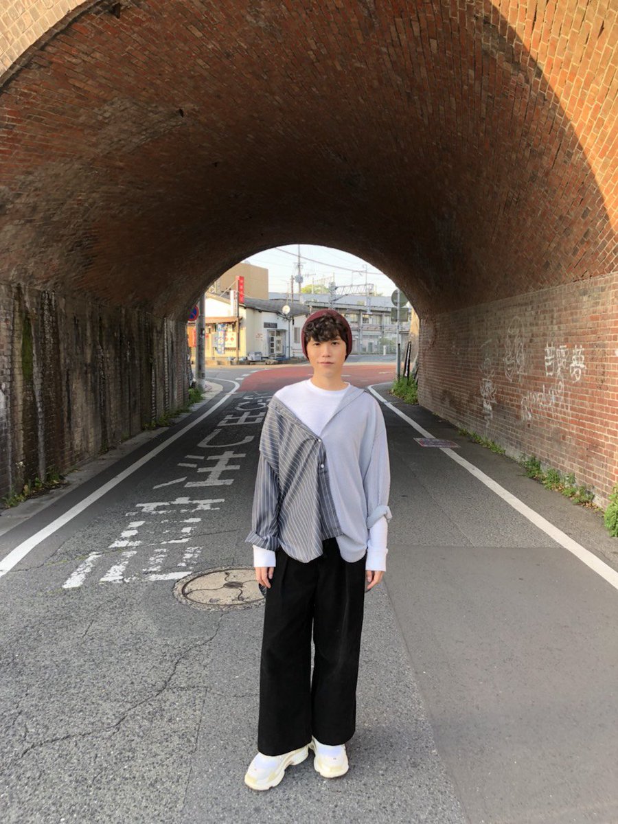 PRSocietyNews's tweet photo. “คชา” เนื้อหอม สำนักข่าว NHK บุกสัมภาษณ์ถึงกองเอ็มวี https://t.co/aTYQJboHlD https://t.co/dTNQ018vYU