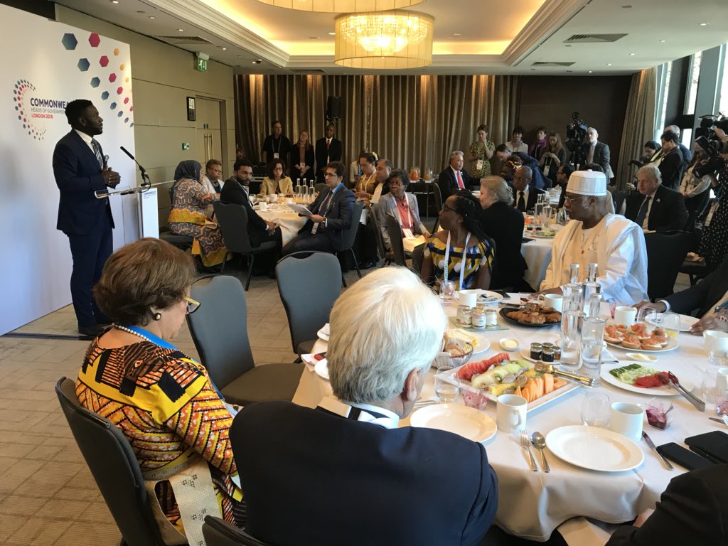 commonwealthsec's tweet photo. This morning representatives from  #CYF, #CWF, #CWpeople and #CBF2018 met with heads of state, ministers and #Commonwealth Secretary-General, @PScotlandCSG. 

Each Forum presented the priorities and aspirations which they would like discussed at #CHOGM2018. https://t.co/x1PGB4wmR8