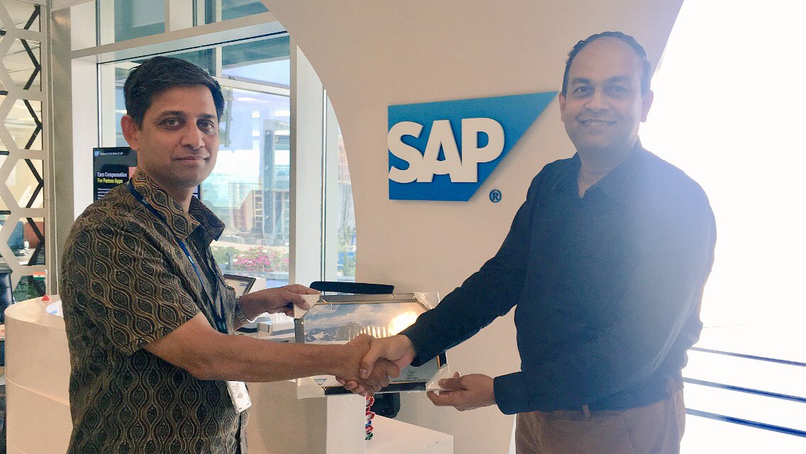 anil_marali's tweet photo. Congratulations @Infinxinc @Vik_US_UK_IN for getting ‘EBM of the Year 2017 (West Region) – Revenue’ ✨ award for #SAPBusinesOne from @NitinParanjape @miteshrgandhi @vishalnairm @SAPIndia Mumbai office Cheers!!👍👏 #SAP https://t.co/wJbilpnP1X