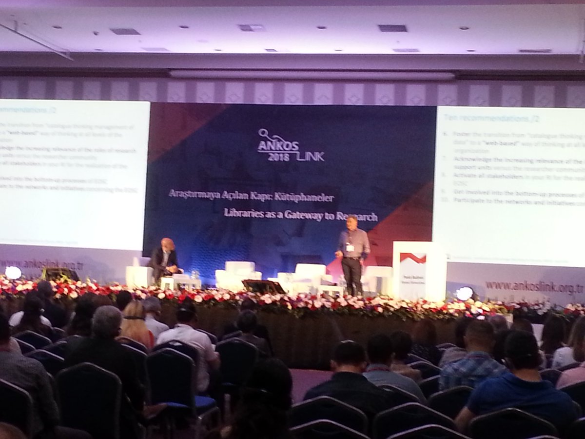 PervinBezirci's tweet photo. #AnkosLink2018, Viyana Üniversitesi'nden Paulo Budroni kütüphanelerin değişen rollerini Ayhan Kaygusuz moderatörlüğünde değerlendiriyor... https://t.co/pgZpJrAdM9