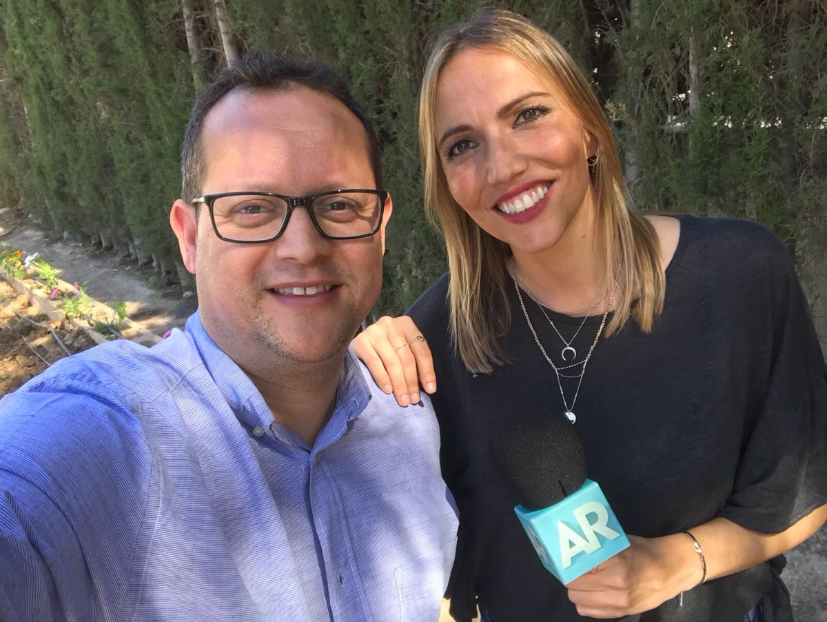 Educarm's tweet photo. 🎥Hoy en el @elprogramadear de @telecincoes el profesor Pedro Peinado explica su innovadora metodología para enseñar matemáticas ‘plantando números’
🔝Un ejemplo del gran profesorado que hay en la #RegióndeMurcia 👍🏻👏🏻 https://t.co/wBo928MpWM