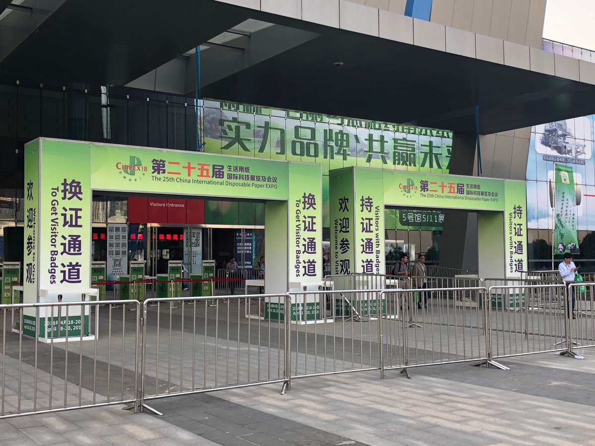 Affilella's tweet photo. Bringing #technology to the other side of the world!
#Cidpex #China #blades #Affilella #sharpeners https://t.co/yZMqM39Fb8