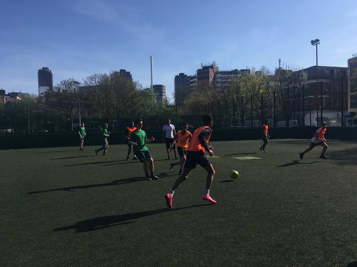 Well done to <a href="/TechCityCollege/">Tech City College</a>  Football Team winning their first match 11-10! ⚽️ 🙌