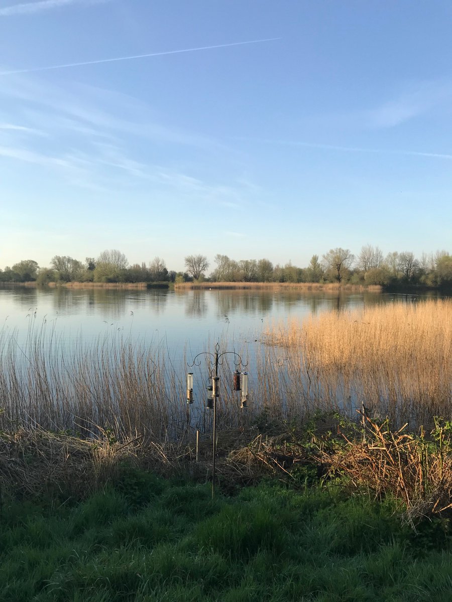 orionholidays's tweet photo. We are thoroughly enjoying this sun in the #Cotswolds! ☀️ Has anyone got some fun plans for this weather? Maybe an afternoon of fishing or a trip to the Cotswold Country Park And Beach?😁 https://t.co/YSyJMmoXml