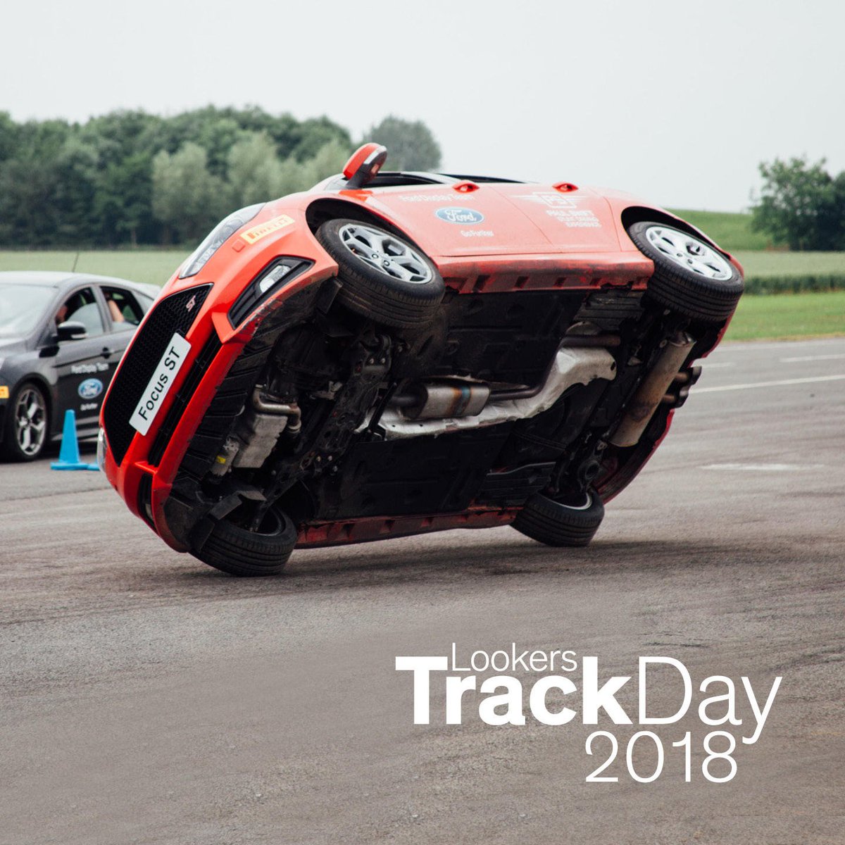 LookersGroup's tweet photo. It's day two of Lookers Track Day and today we have invited some of our excellent aftersales staff down as a reward for their outstanding hard work! 🏁🏎️🛠️
We have another great day of racing and gravity-defying stunt driving ahead!
#LookersTrackDay #FormulaLookers https://t.co/3RUjIUjASf