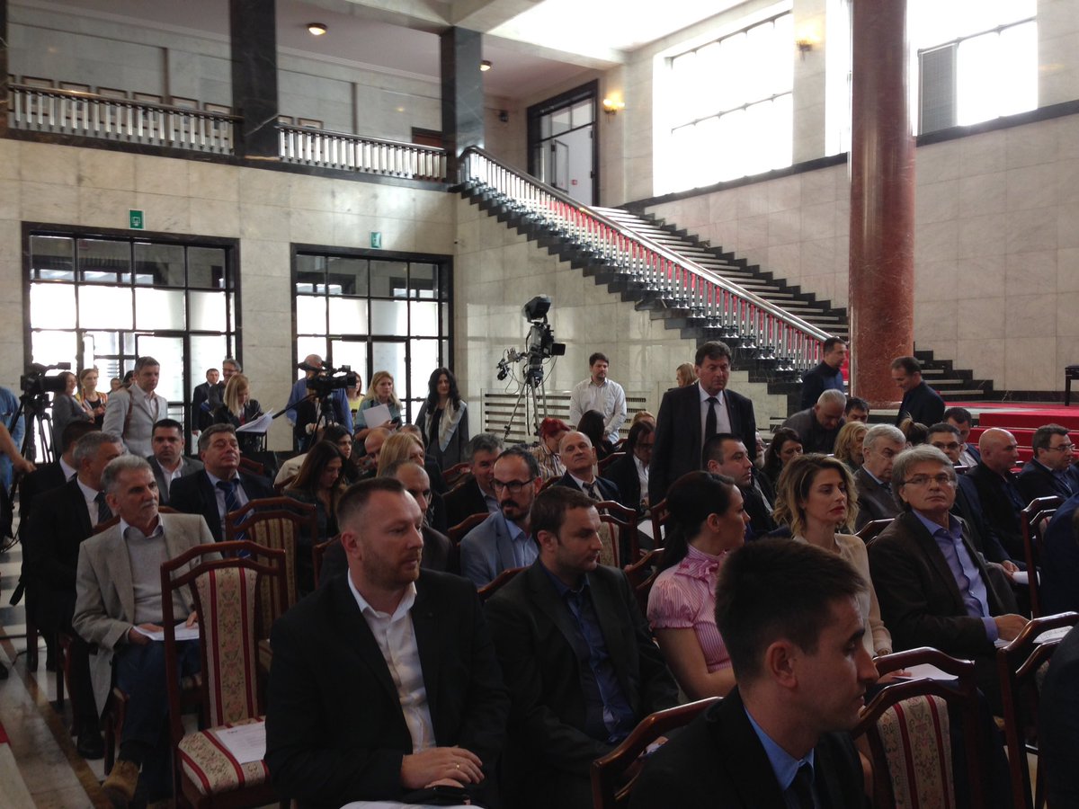 naled_serbia's tweet photo. Ko su lideri investicija u Vojvodini? Veliko interesovanje za promociju investicionih potencijala vojvođanskih lokalnih samouprava #bfcsee Rezultate predstavljaju Novi Sad, Sombor i Ruma https://t.co/2x7S4Dg5FI