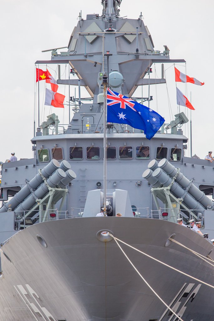 AusAmbVN's tweet photo. Welcome HMAS Anzac, HMAS Toowoomba and HMAS Success on their #goodwillvisit to #Vietnam in celebration of 20 years of Defence relations and 45 years of diplomatic relations @Australian_Navy @DeptDefence #navyrelationship https://t.co/zwBwh4gqea