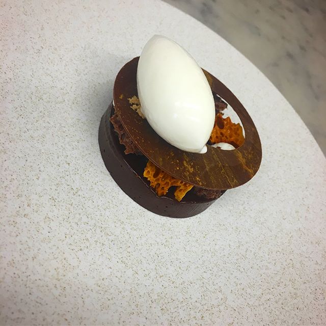 valrhonauk's tweet photo. An amazing dessert from the pastry chef @KissaneLouise made with #Bahibe 46% Pure Dominican Republic Marquise, honeycomb and buttermilk 😍 @AubergeBrocket https://t.co/xSu5eLwb2V