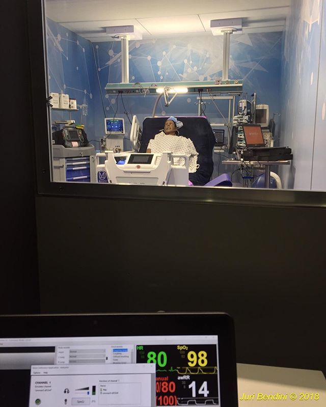PecoraNera1's tweet photo. “Simulazione ad alta fedeltà: dalla teoria alla pratica”
#Exposanita Area Demo Terapia Intensiva Pad. 20
@Aniarti_ @Exposanita #Nursing #SimMan https://t.co/MtHM4SudiI https://t.co/o0x1znMY6v