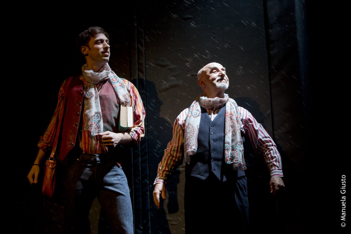 TeatroModernoLt's tweet photo. Tra i protagonisti della Compagnia Attori e Tecnici del Teatro Vittoria in "Il diavolo, certamente" c'è anche Roberto Della Casa, attore e comico protagonista di tanti film "cult" https://t.co/2l0YdEHkdf