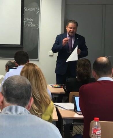 Rog_Admin's tweet image. De nuevo este año, nuestro Administrador Rafael Del Olmo, ha participado en el Curso de Propiedad Horizontal de la Universidad Pablo Olavide de Sevilla en su decimosexta edicion