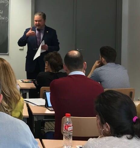 Rog_Admin's tweet image. De nuevo este año, nuestro Administrador Rafael Del Olmo, ha participado en el Curso de Propiedad Horizontal de la Universidad Pablo Olavide de Sevilla en su decimosexta edicion