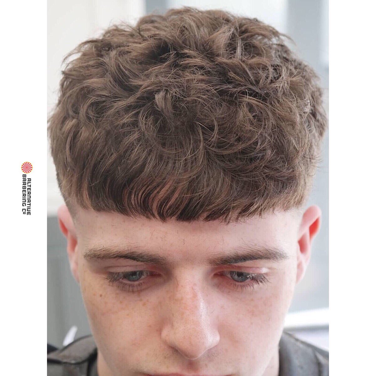 altbarberingco's tweet photo. || MANE MAN ||
Catch Lewis, our main man in Berko, in the salon every week from Wednesday - Saturday.  This guy is a precision haircutter, with a keen eye for detail + down to earth charm. 

#modernbarber #stalbans #harpenden #berkhamsted #londonbarber #alternativebarberingco https://t.co/nV6u7c5rxj