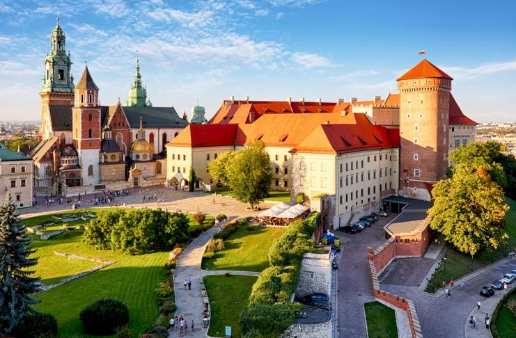 estemdevacances's tweet photo. Preparados para la próxima salida a #Cracovia #Krakow #Poland.
¿Alguna recomendación?
✈️🍴😍😜🚗⚓️
#viajes #polonia
#estemdevacances https://t.co/nqbBDtmnKq