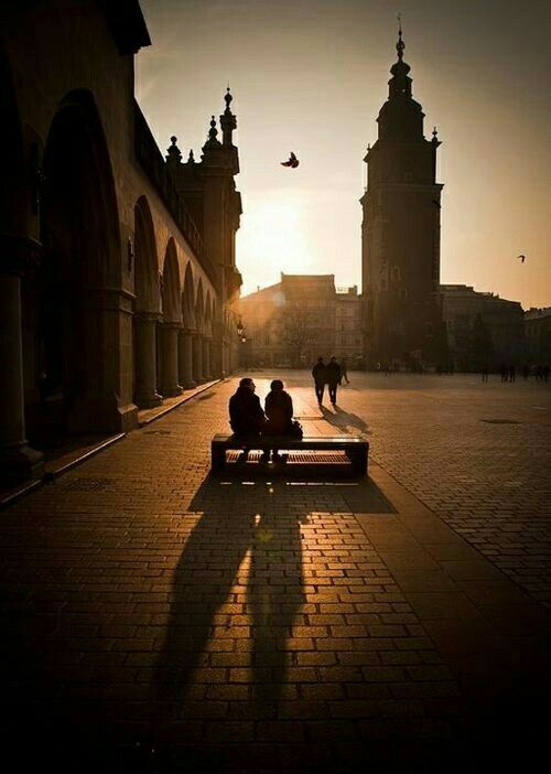 estemdevacances's tweet photo. Preparados para la próxima salida a #Cracovia #Krakow #Poland.
¿Alguna recomendación?
✈️🍴😍😜🚗⚓️
#viajes #polonia
#estemdevacances https://t.co/nqbBDtmnKq
