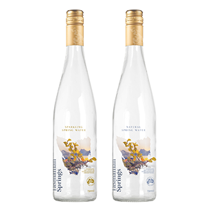 winsordobbin's tweet photo. If you are not drinking #wine from #Tasmania, you might as well try #water from Tasmania. https://t.co/CXGWnRhtx7 #drinks @BrandTasmania @TassieStore https://t.co/CcfPIJ3JNc