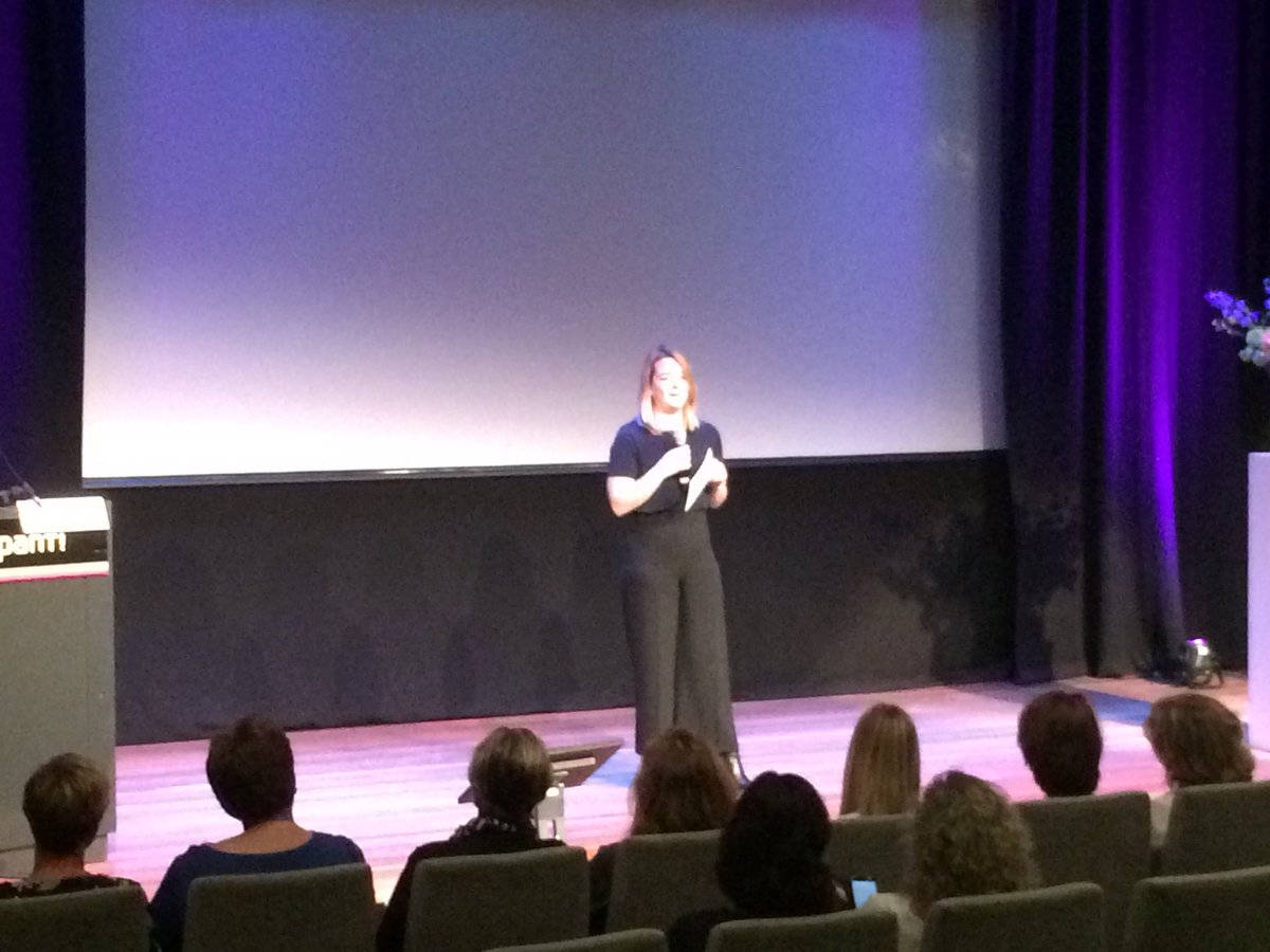 n_schaapveld's tweet photo. Krachtige opening van 'ervaringsdeskundige' dagvoorzitter @Annet Kloprogge op @V&amp;VN_CV&amp;V congres 'droog tussen de lakens @Bekkenbodem4All https://t.co/k6m6Rvg5op