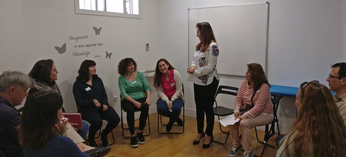 emprende_sentid's tweet photo. Comenzamos con nuestro #networkinggratuito, con una introducción sobre #mindfullness, con Natalia Morano de Nakshatra Coaching | #networkingAECS #emprendedores https://t.co/mZqCA7Yzm6