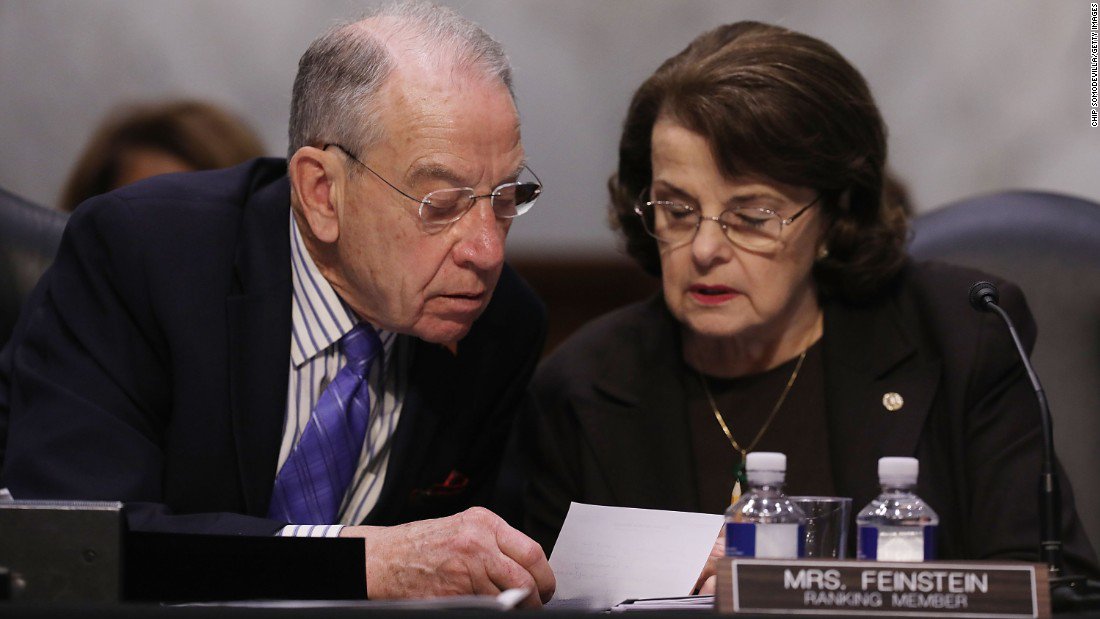 CNNPolitics's tweet photo. Sen. Chuck Grassley is “moving ahead” with a bill that would protect special counsel Robert Mueller despite Senate Majority Leader Mitch McConnell’s opposition https://t.co/BJIjD8TrIb https://t.co/pvl3bgN8sK