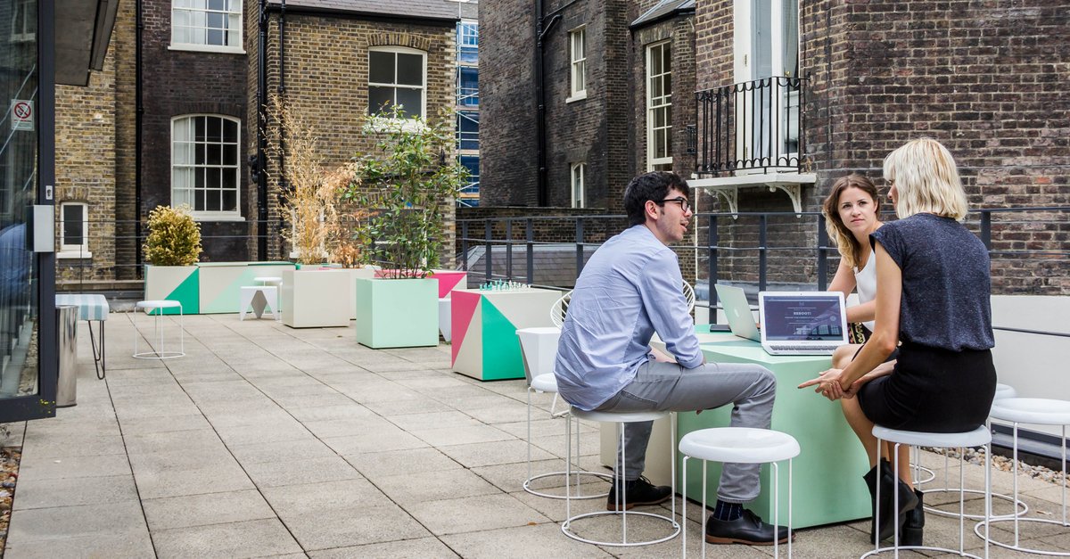 To celebrate the arrival of sunshine, here’s a round-up of some of our favourite serviced offices with outside space. ow.ly/GfwT30jzfr3 #workoutside #warmestdayoftheyear