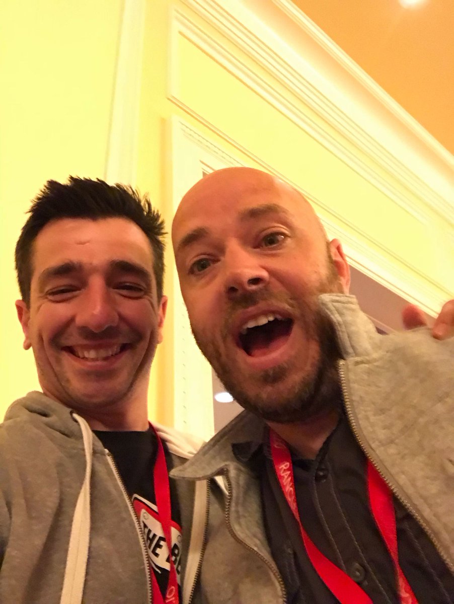 ag_grid's tweet image. Amazing first day at @ngconf!

Here&apos;s our Petyo on a selfie rampage

#ngconf2018 #angular #aggrid