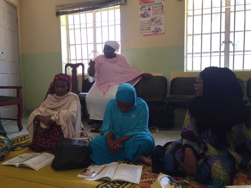 IWEIng's tweet image. The E.S. And program officer joined us today at the train the trainer session. Topic of discussion is karamin kasuwanci (small businesses) #facilitators #trainingthetrainer #DangoteFoundation #iweing