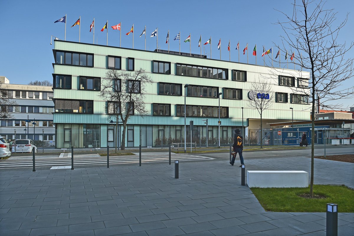 ESA_de's tweet image. #Copernicus &amp;amp; #BigData -welche Flut an neuen, zeitnahen Daten aus dem Orbit liefert die Flotte von Europas #Sentinel-Satelliten? Welches neue Business entsteht? Auch das diskutieren @ESABICDarmstadt @esa @Hessen_Agentur &amp;amp; 270 andere Experten heute bei der Konferenz in #Darmstadt.