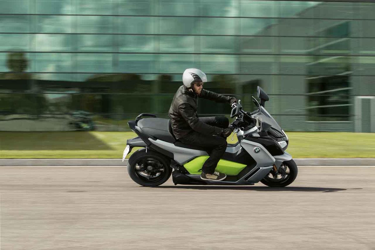 BMWMotorrad's tweet image. “Sometimes it's a little better to travel than to arrive” - Robert M. Pirsig

The #Cevolution combines urban practicality with #electric sustainability.
What was your last inner city ride like?