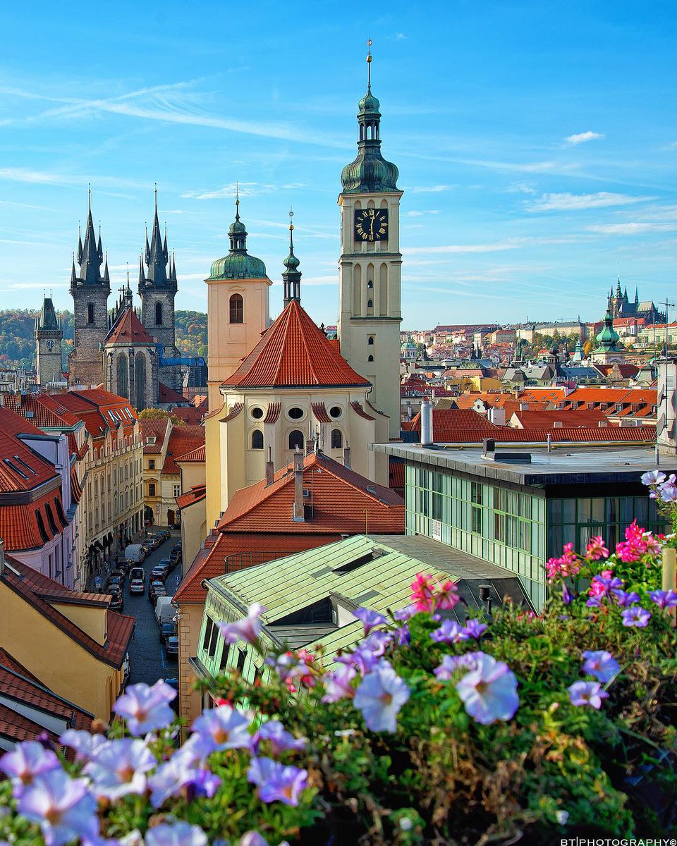 parkinn's tweet photo. Discover #Prague with Park Inn this summer and enjoy one of Europeโs favorite destinations > https://t.co/ucYH6ejFGF ๐ธ by @ brianthio #ParkInn #VisitPrague #AddingColorToLife #TTOT https://t.co/CV9MOPyFuL