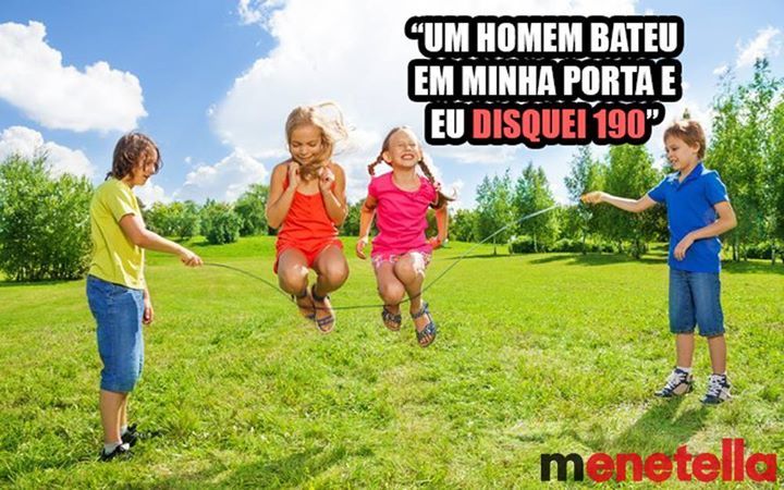 O mene das crianças que desde cedo já sabiam sobre os perigos de abrir a porta para estranhos. ift.tt/2qKuA4V