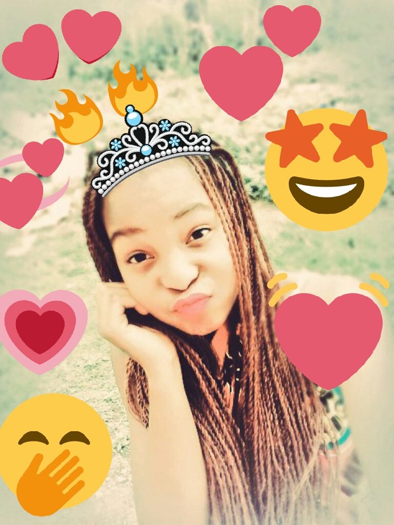 QBabe5's tweet photo. Q.Babe👑 https://t.co/ujBPBYcj1O