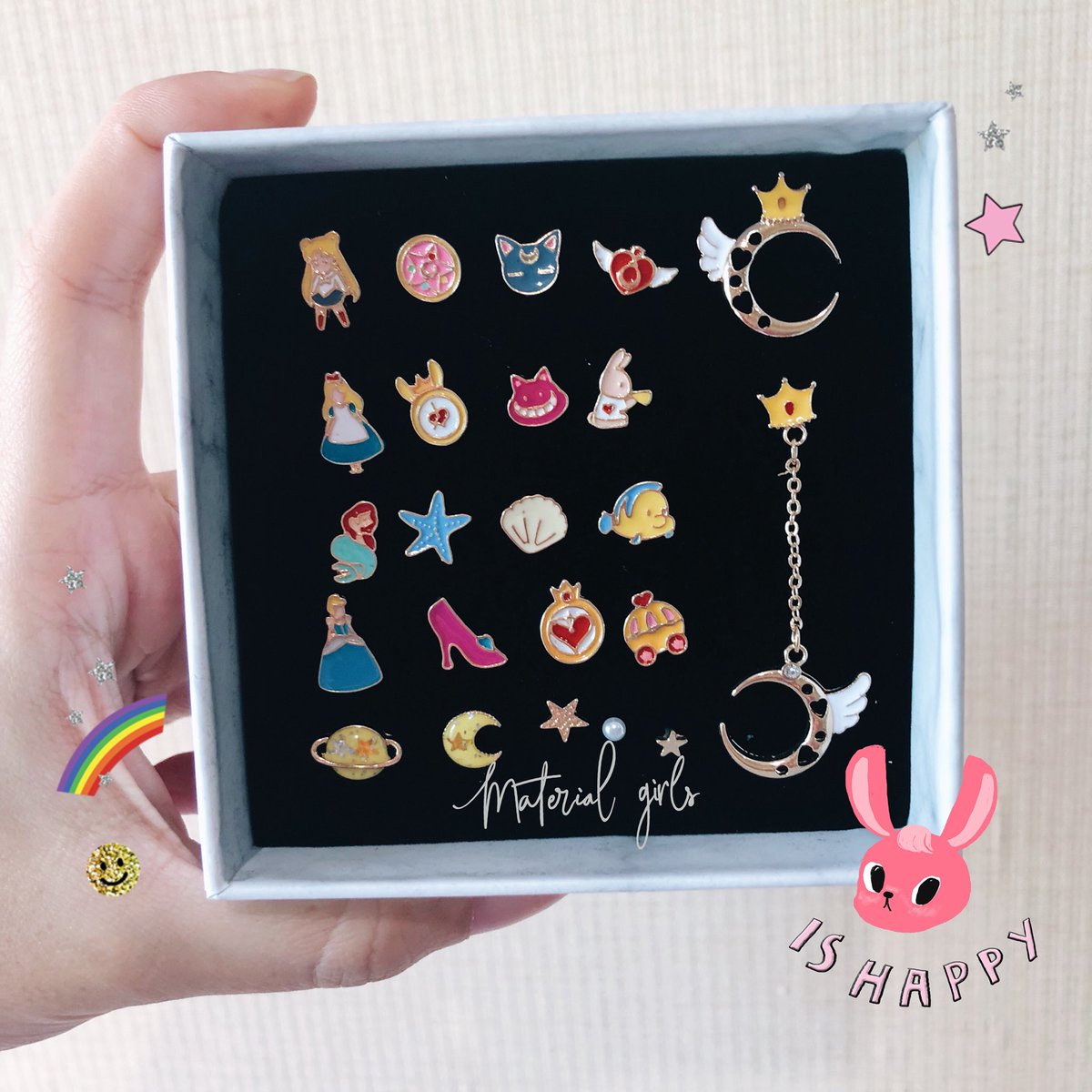 png_moonrabbit's tweet photo. ต่างหูน่ารักพร้อมส่งค่า แถวละ 79 บาท แบบหนีบ แถวละ 89 บาท สั่งได้เลยค่า❤️เป็น Set ก็มีนะคะ https://t.co/zBAsCep2Jg